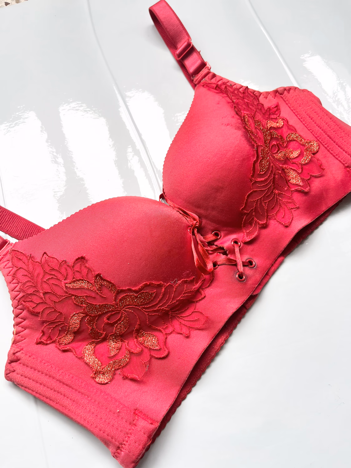 Red brallet 