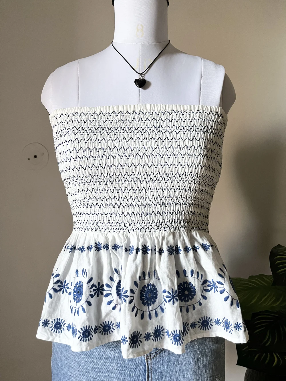 Tube embriodery top 