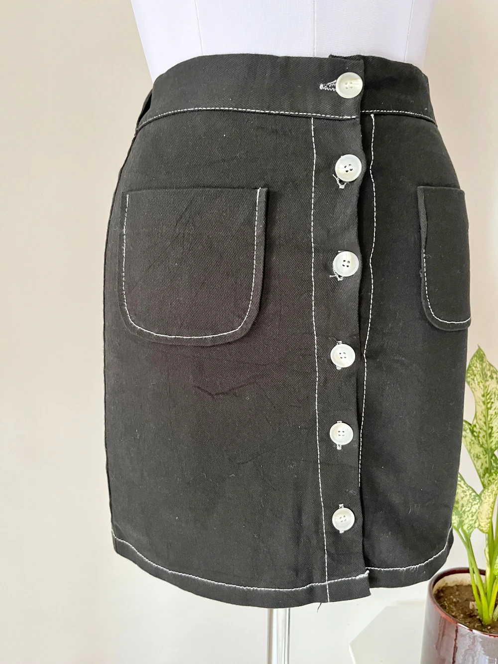 Black contast stitch denim skirt