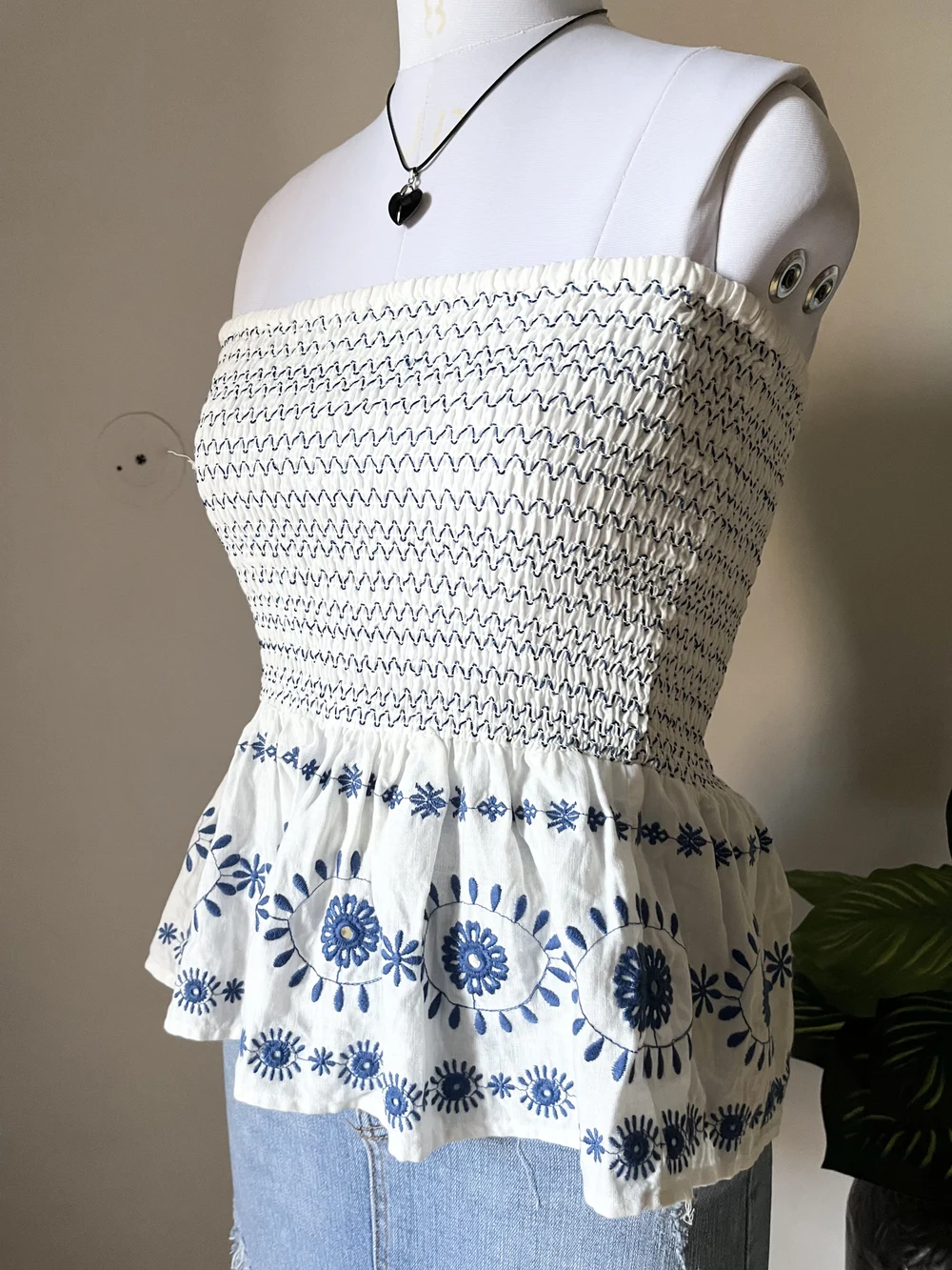Tube embriodery top 