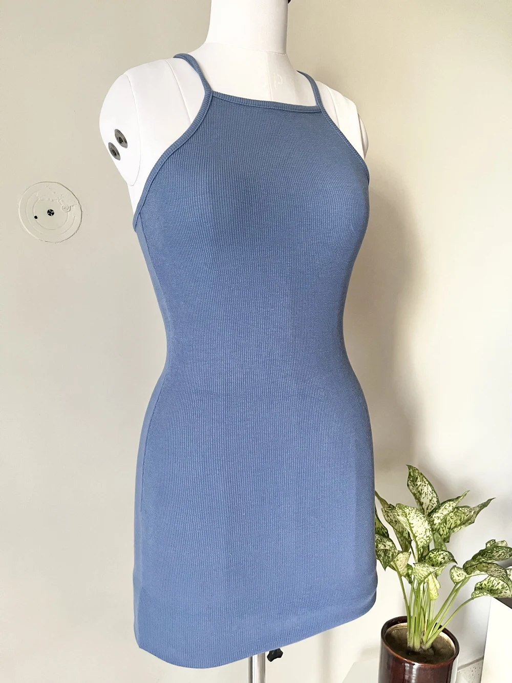 Halter neck blue bodycon dress