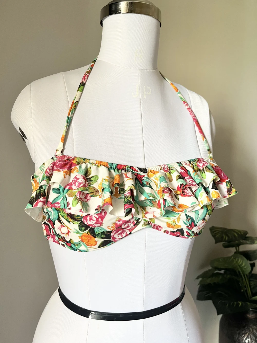 Floral Ruffle bikini top