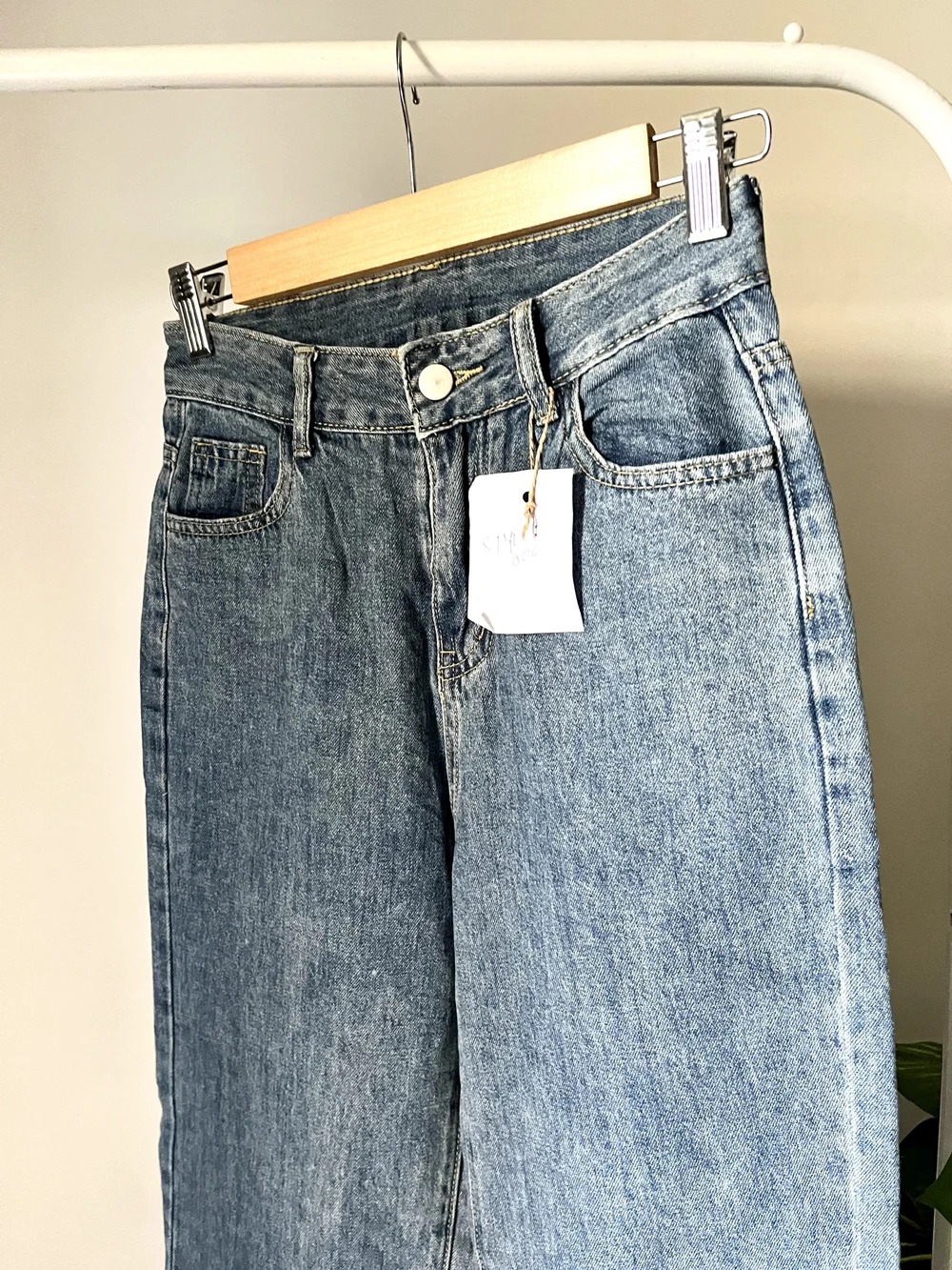 Blue highwaist Straightfit  Denim 