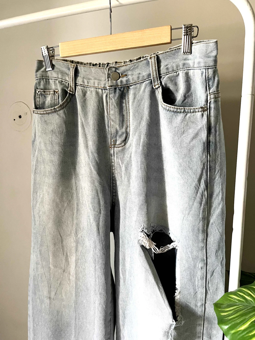 Blue one-leg ripped Highwaist Jeans 