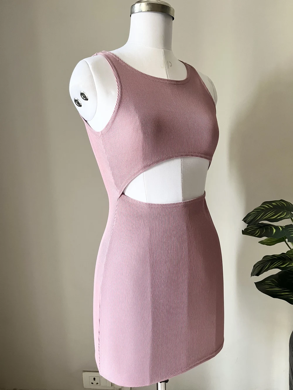 Lavender Cut-out bodycon dress 