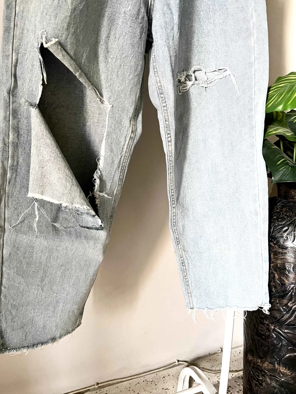 Blue ripped highwaist jeans
