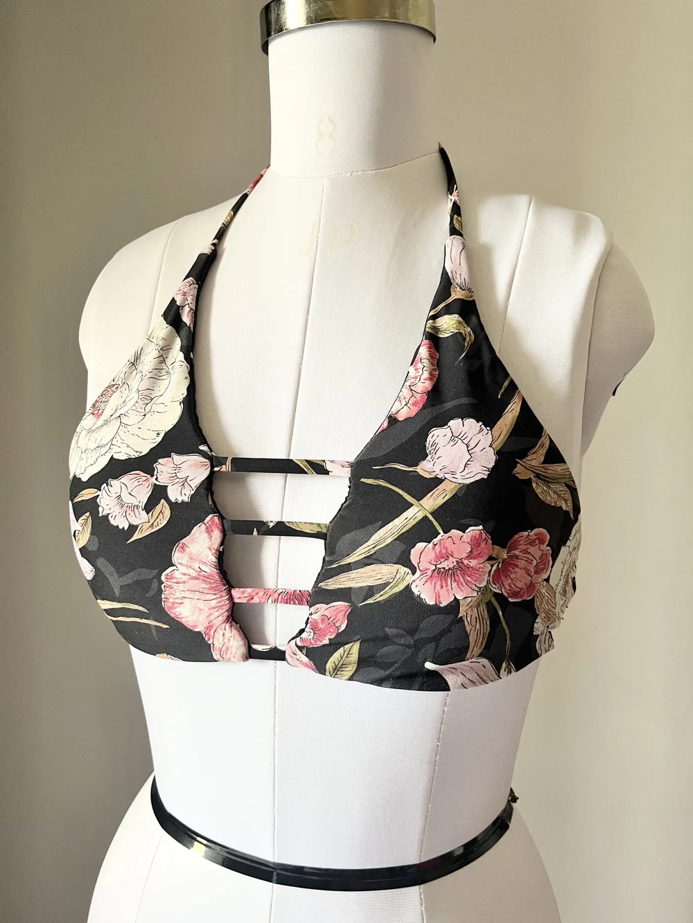 Floral criss-cross bikini top 