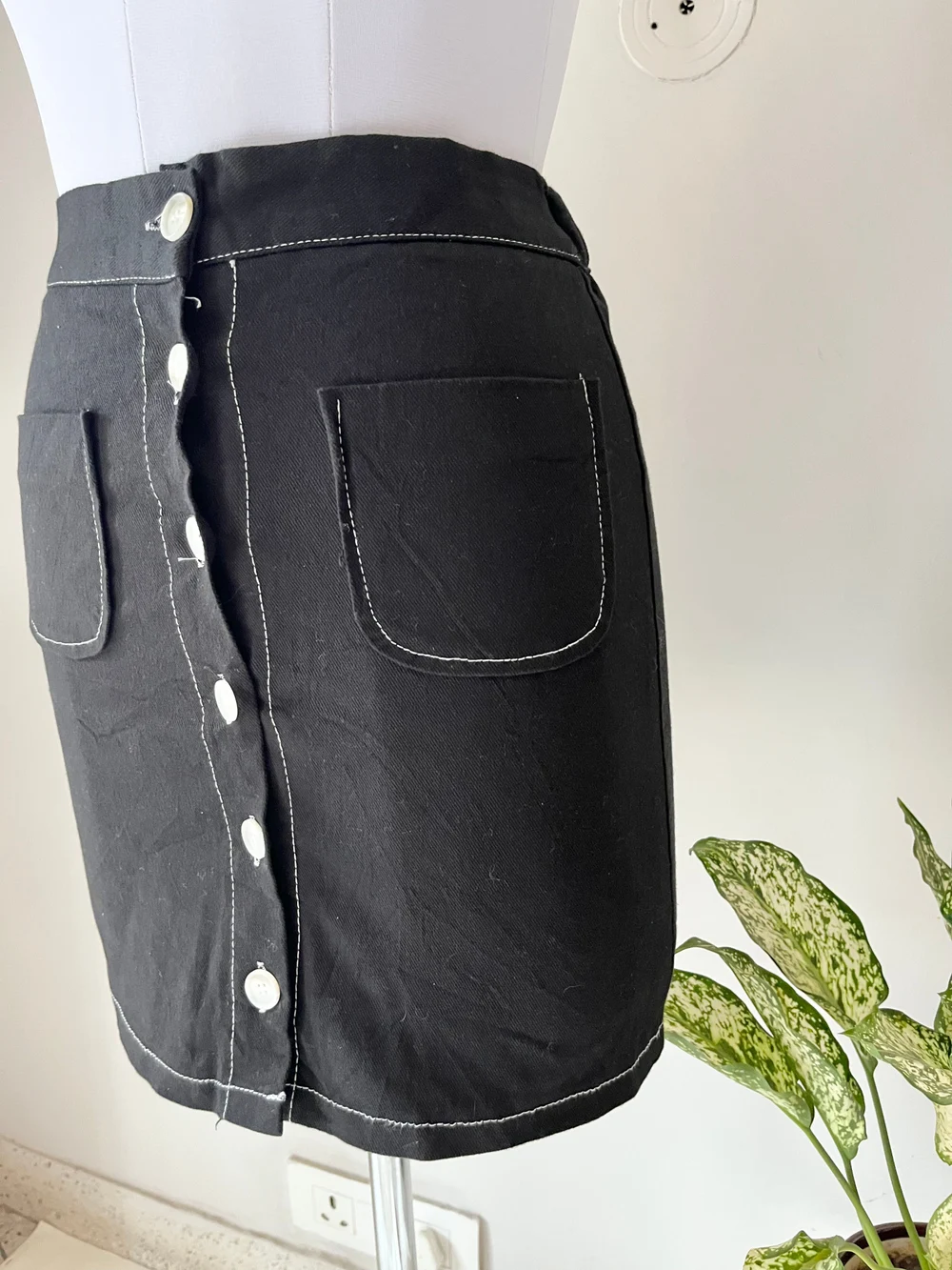 Black contast stitch denim skirt