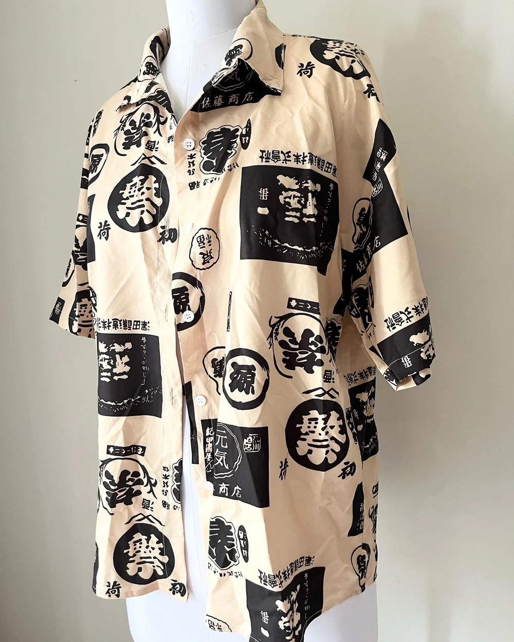 Korean print shirt (unisex)