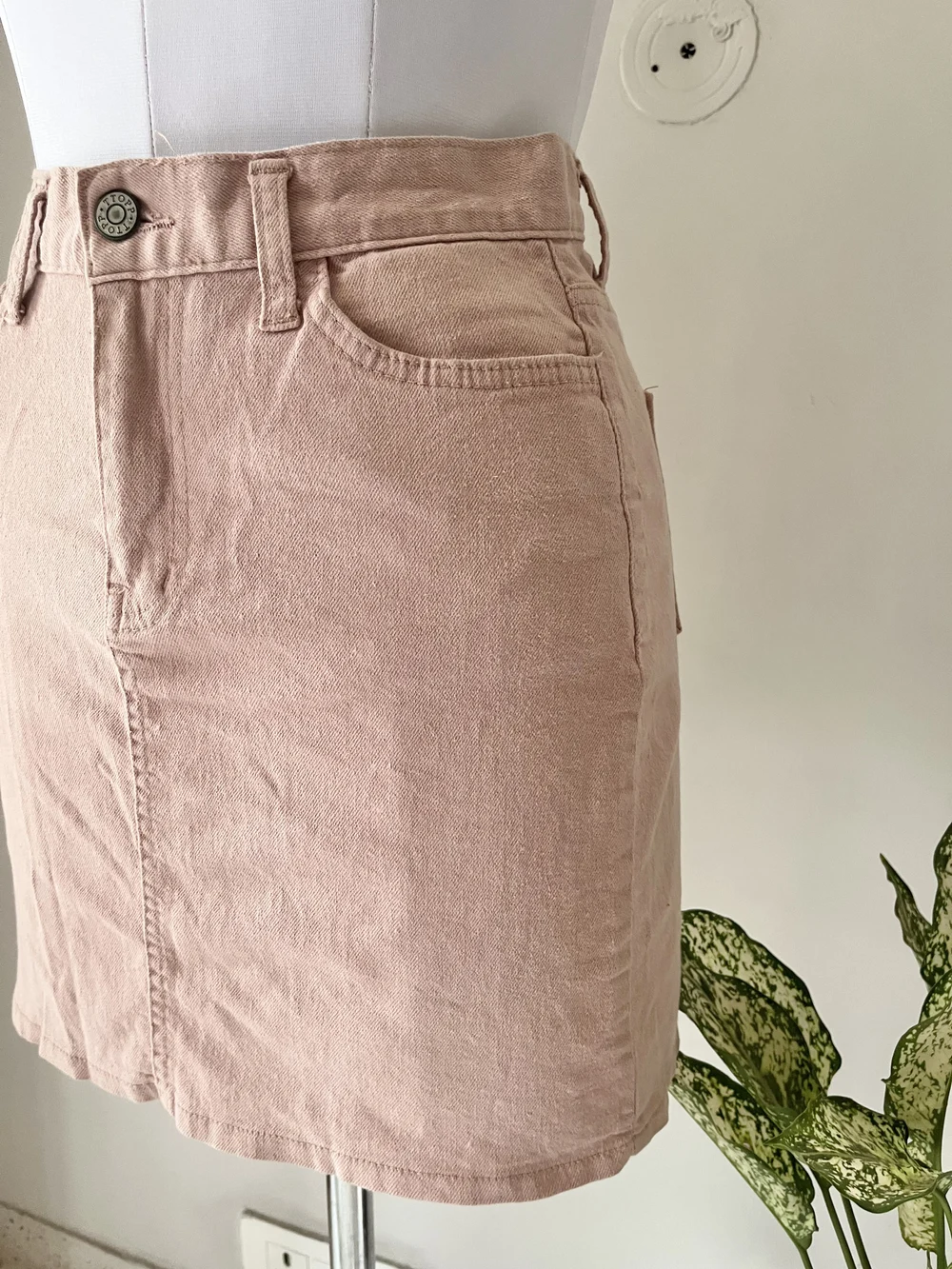 Pink denim skirt 