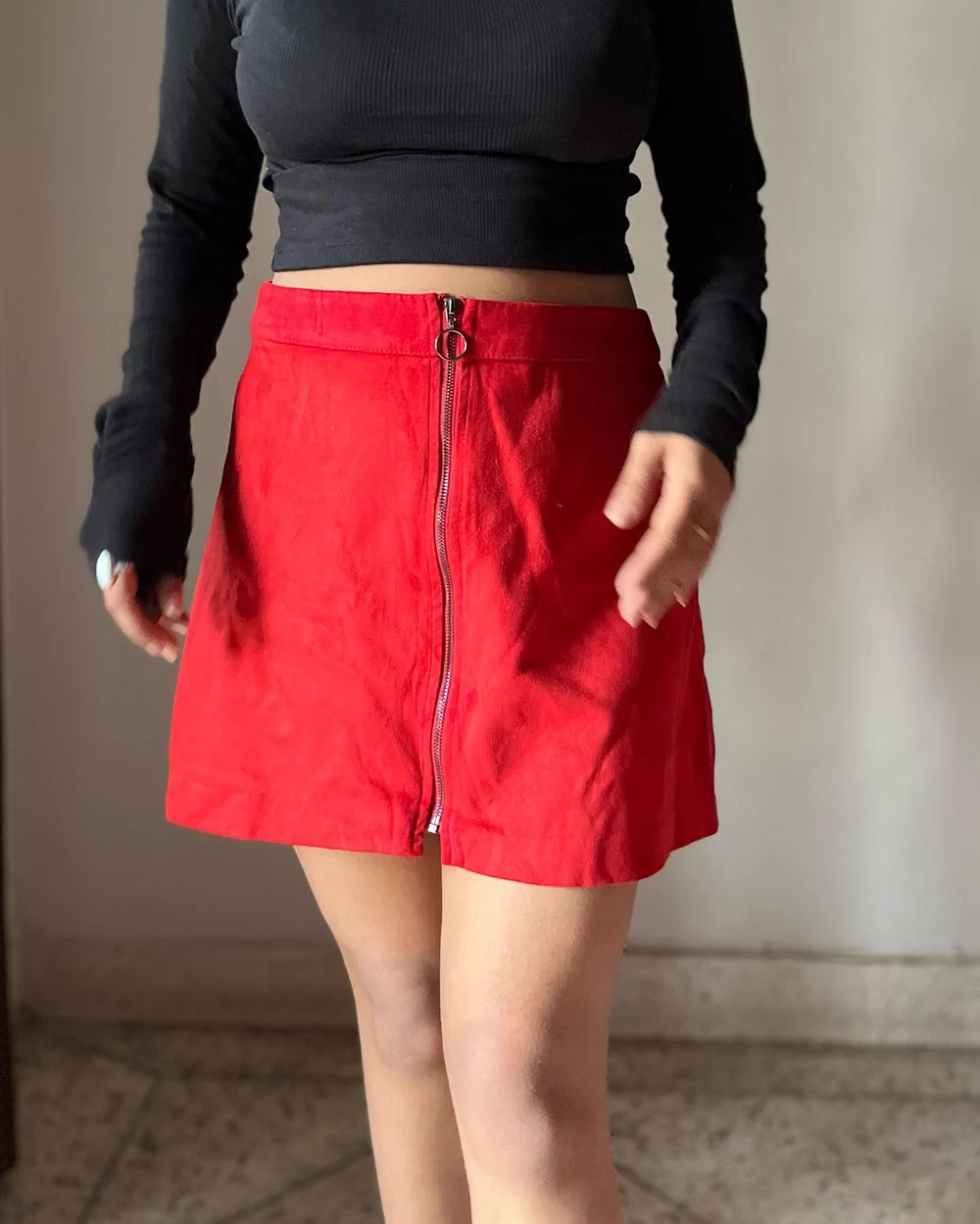 Red skirt 