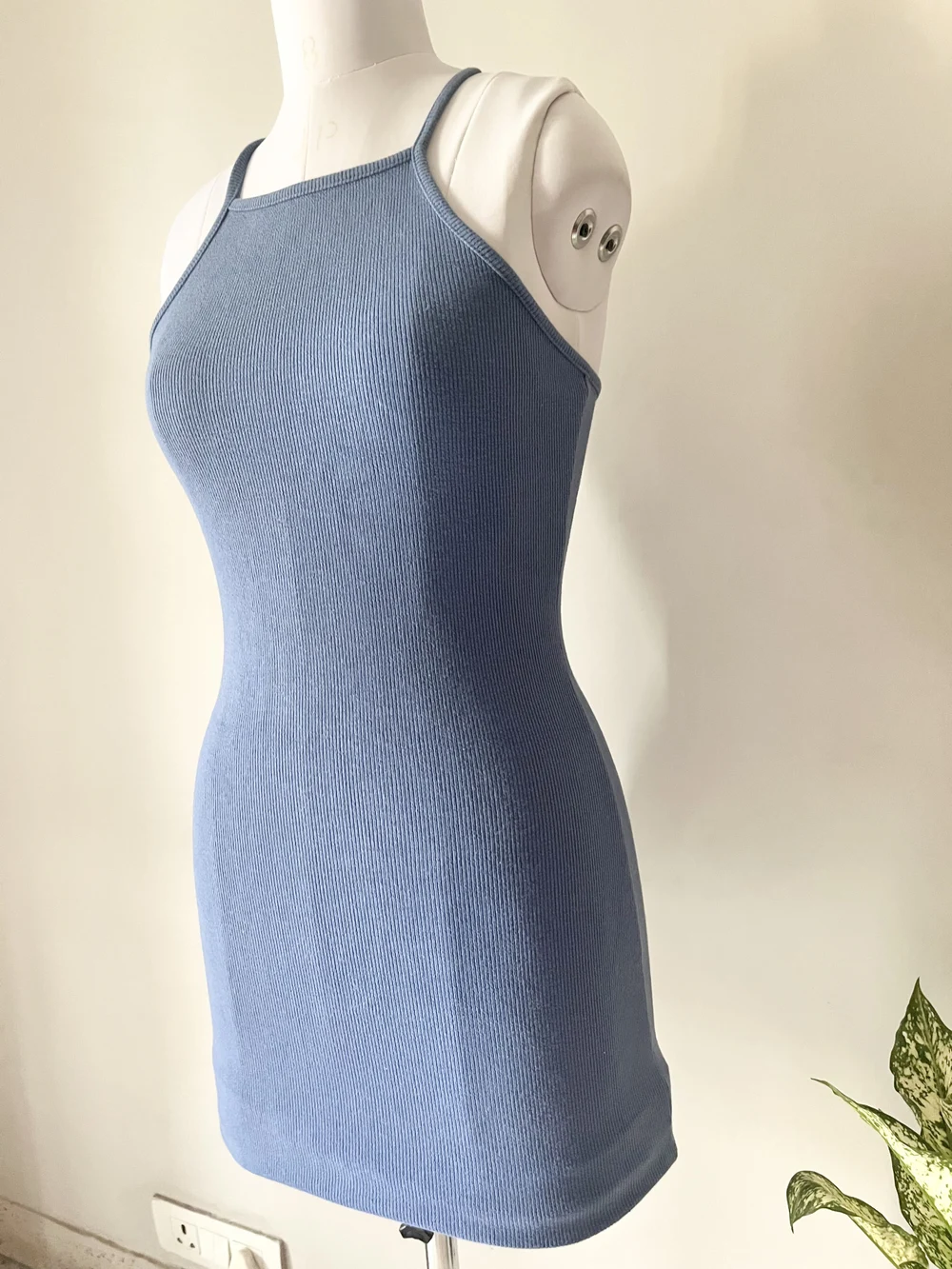 Halter neck blue bodycon dress