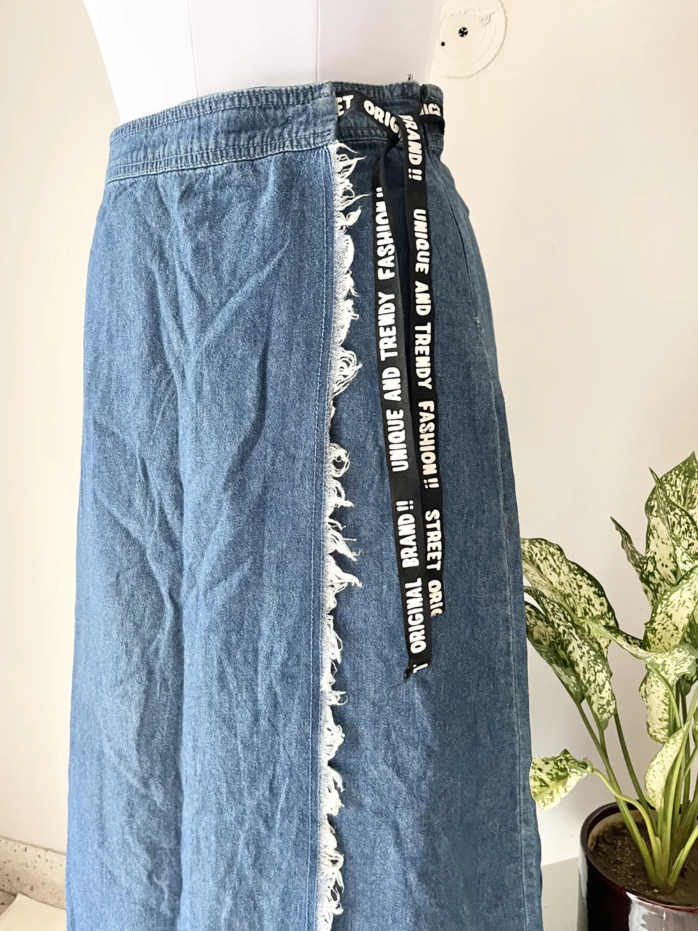 Korean-style maxi denim skirt 