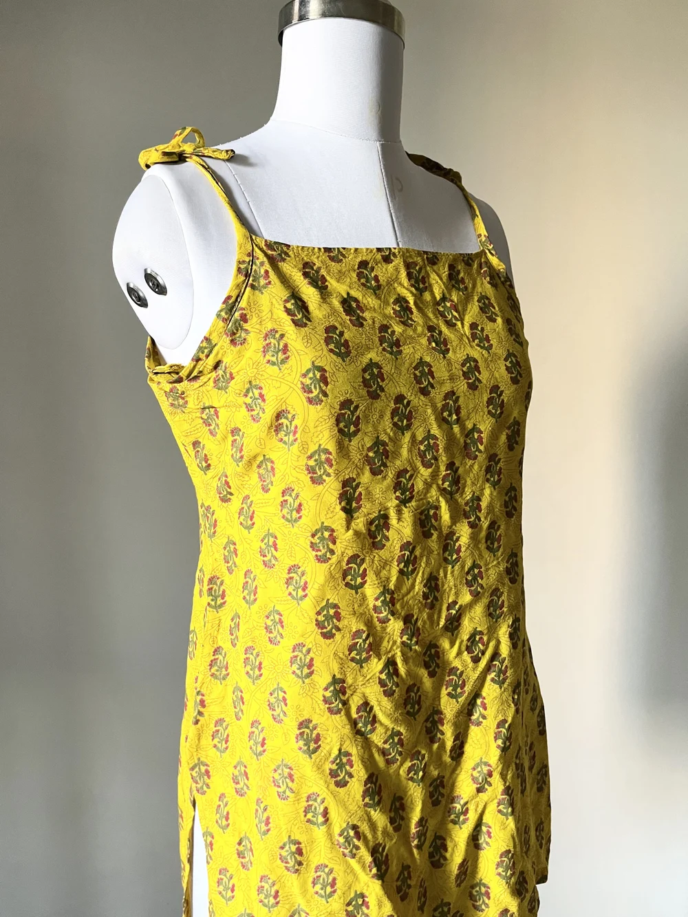 Mustard kurti