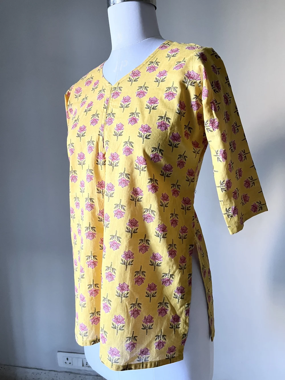 Pure cotton yellow kurti 