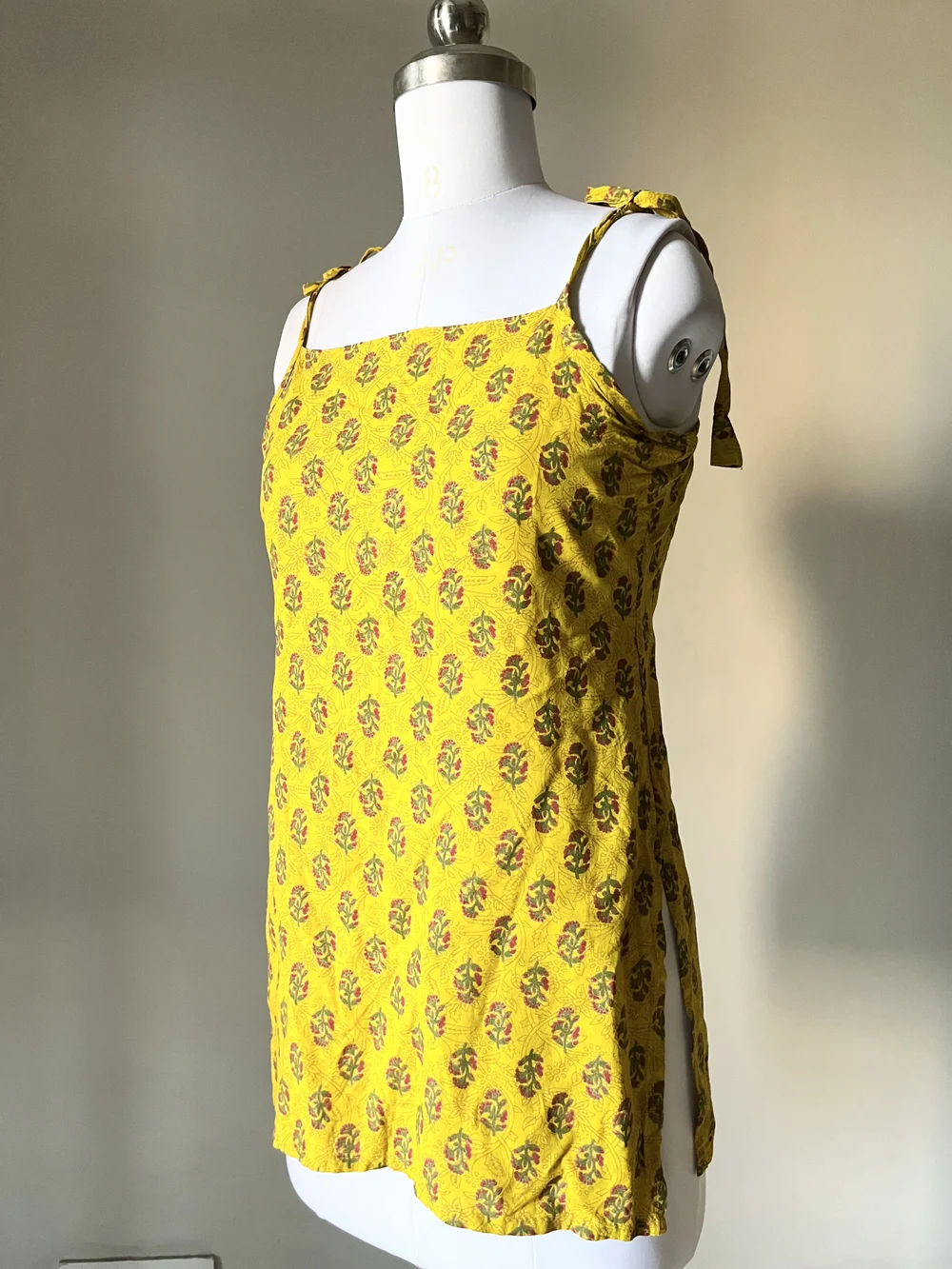 Mustard kurti