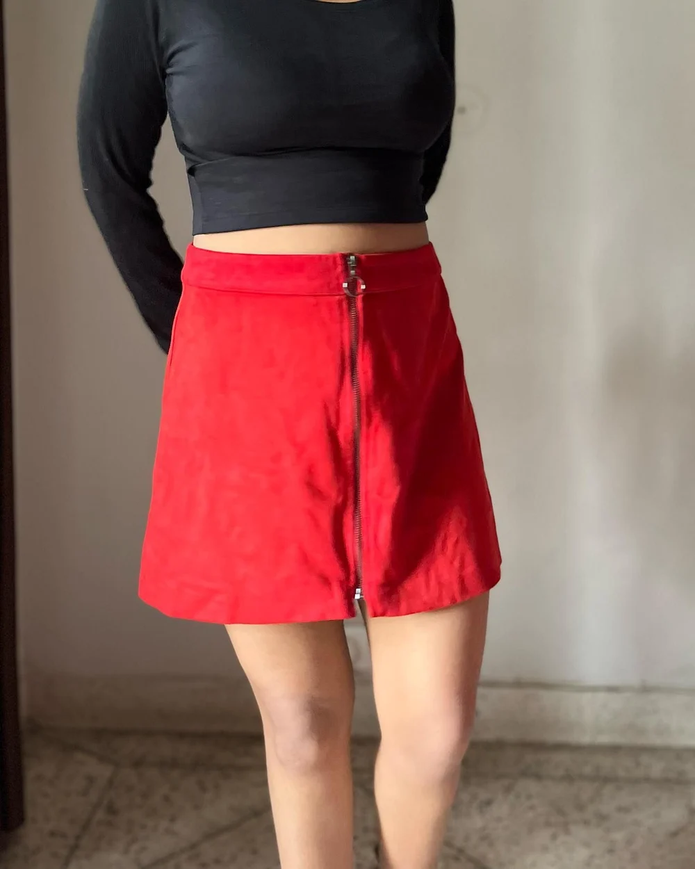 Red skirt 