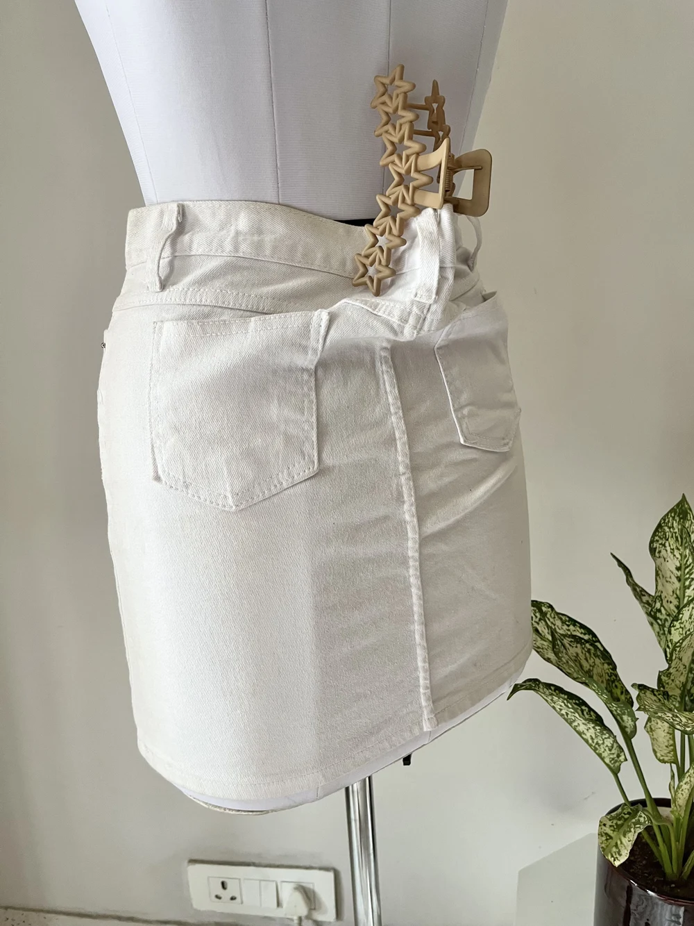 White denim skirt 