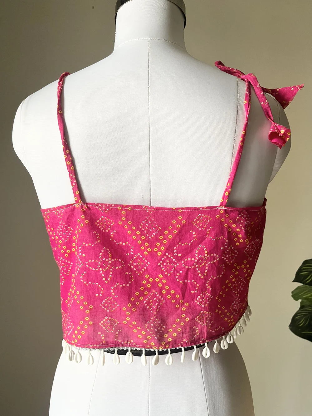 Bandhani print tie-up top 