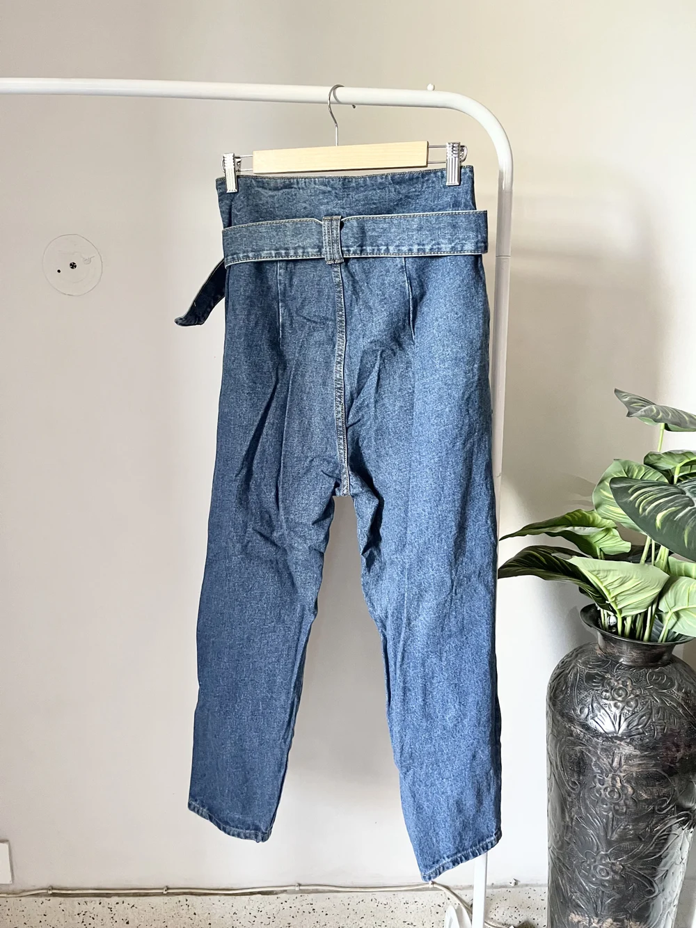 Dark blue tapered fit Jeans
