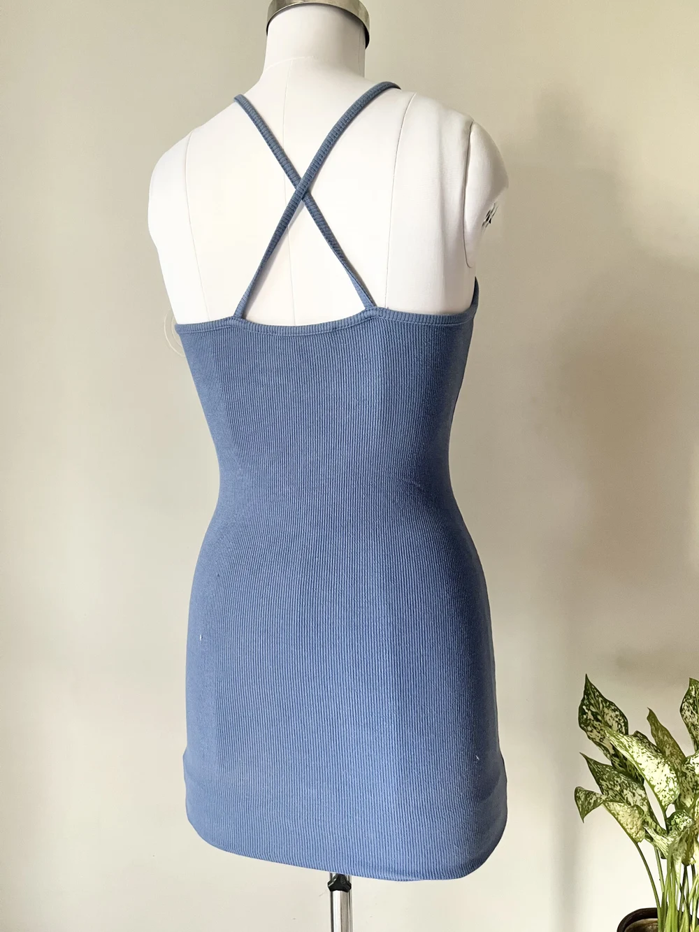 Halter neck blue bodycon dress