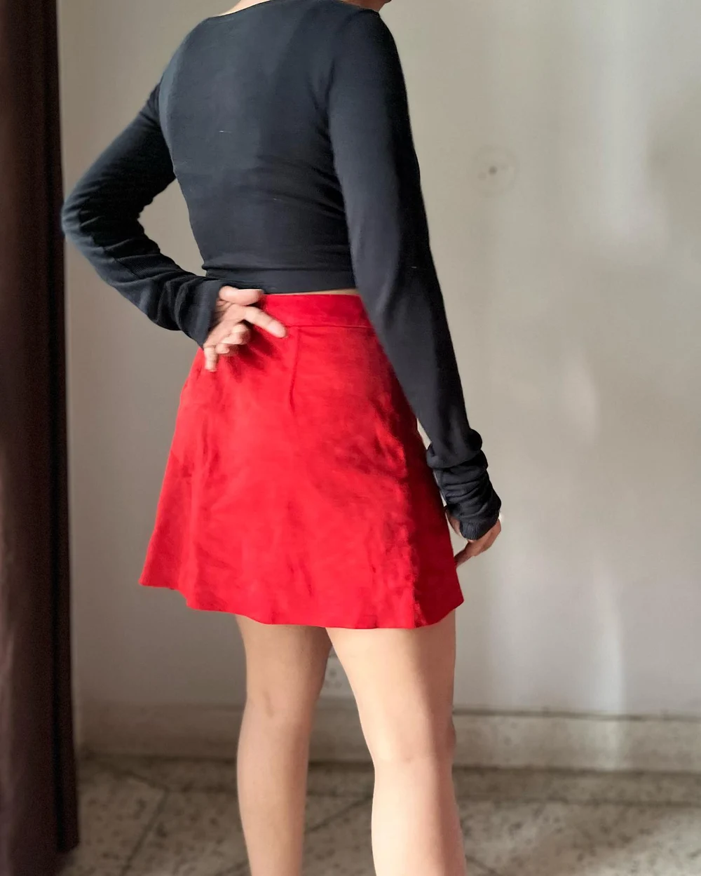 Red skirt 