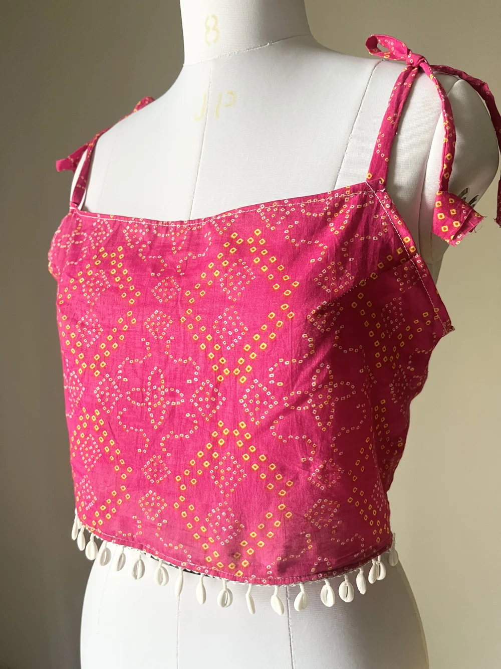 Bandhani print tie-up top 