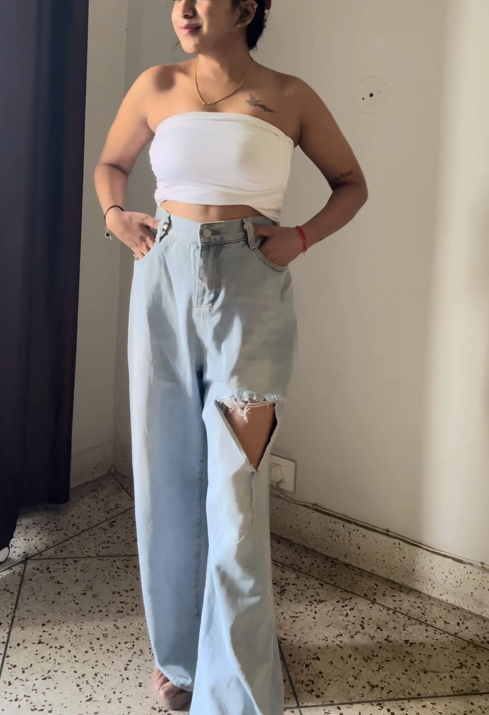 Blue one-leg ripped Highwaist Jeans 