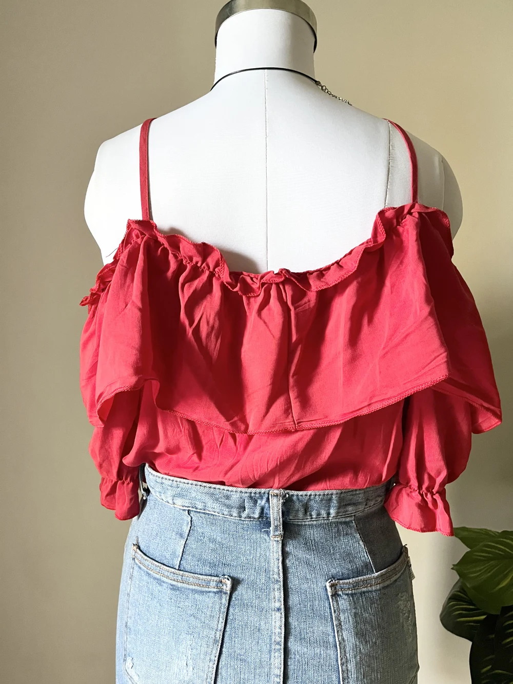 Cold shoulder ruffle top 